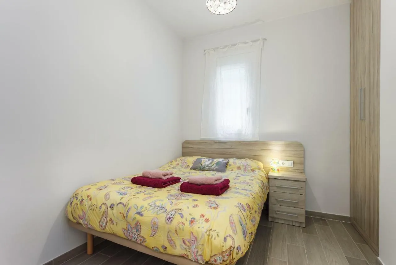 Beautiful Apartment 20 Minutes From City Center L'Hospitalet de Llobregat